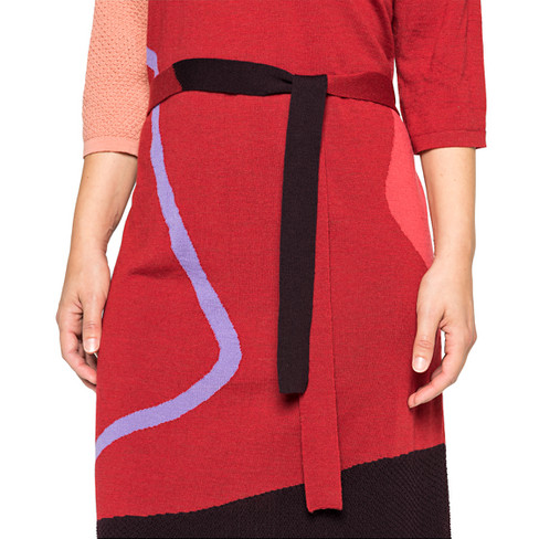 Intarsia jurk van zuiver bio-scheerwol, framboos-motief