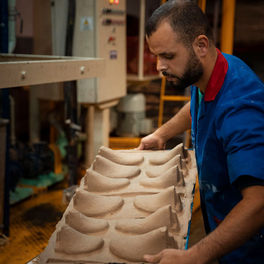 De natuurschoenen productie: traditioneel en modern