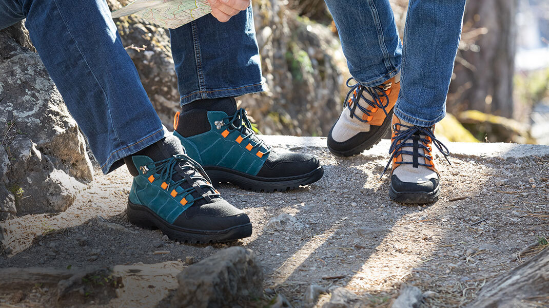 Robuuste en stevige boots voor wandelingen en uitstapjes.