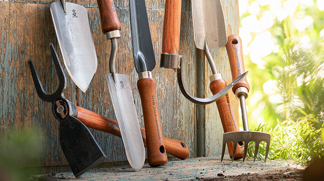 Verschillende soorten tuingereedschap