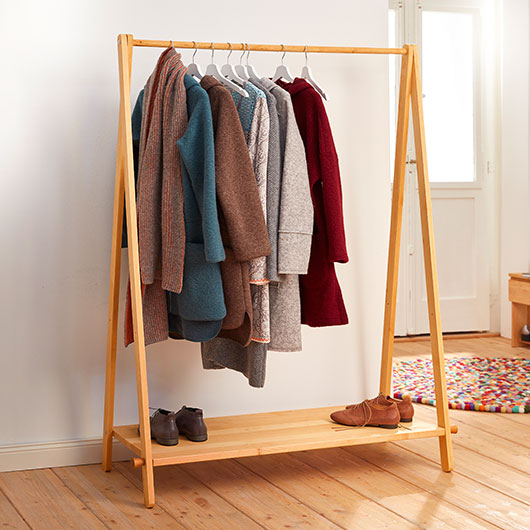 Stijlvolle garderobe van massief elzenhout