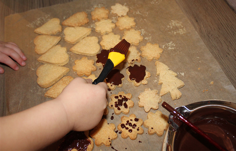 Versieren van de koekjes