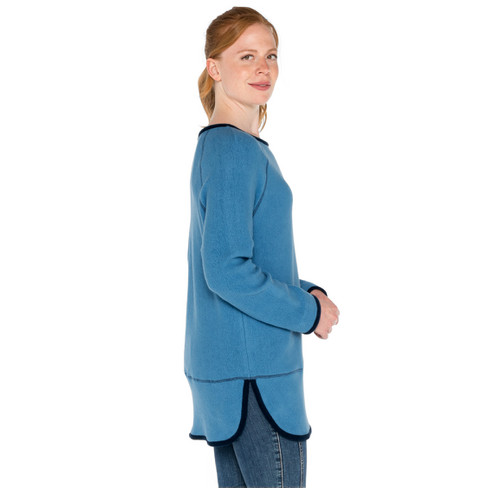 Fleece pullover met contrasterende randen van bio-katoen, jeansblauw/nachtblauw
