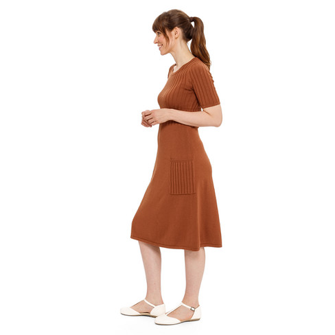 Gebreide jurk van bio-katoen met merinowol, kastanje
